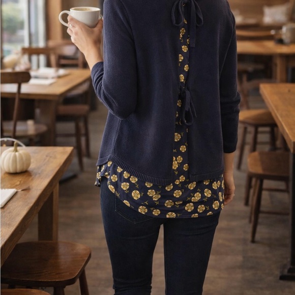 LOFT Navy Mixed Media Sweater Blouse Floral Hem Tie Back Cottagecore Medium - Picture 5 of 5